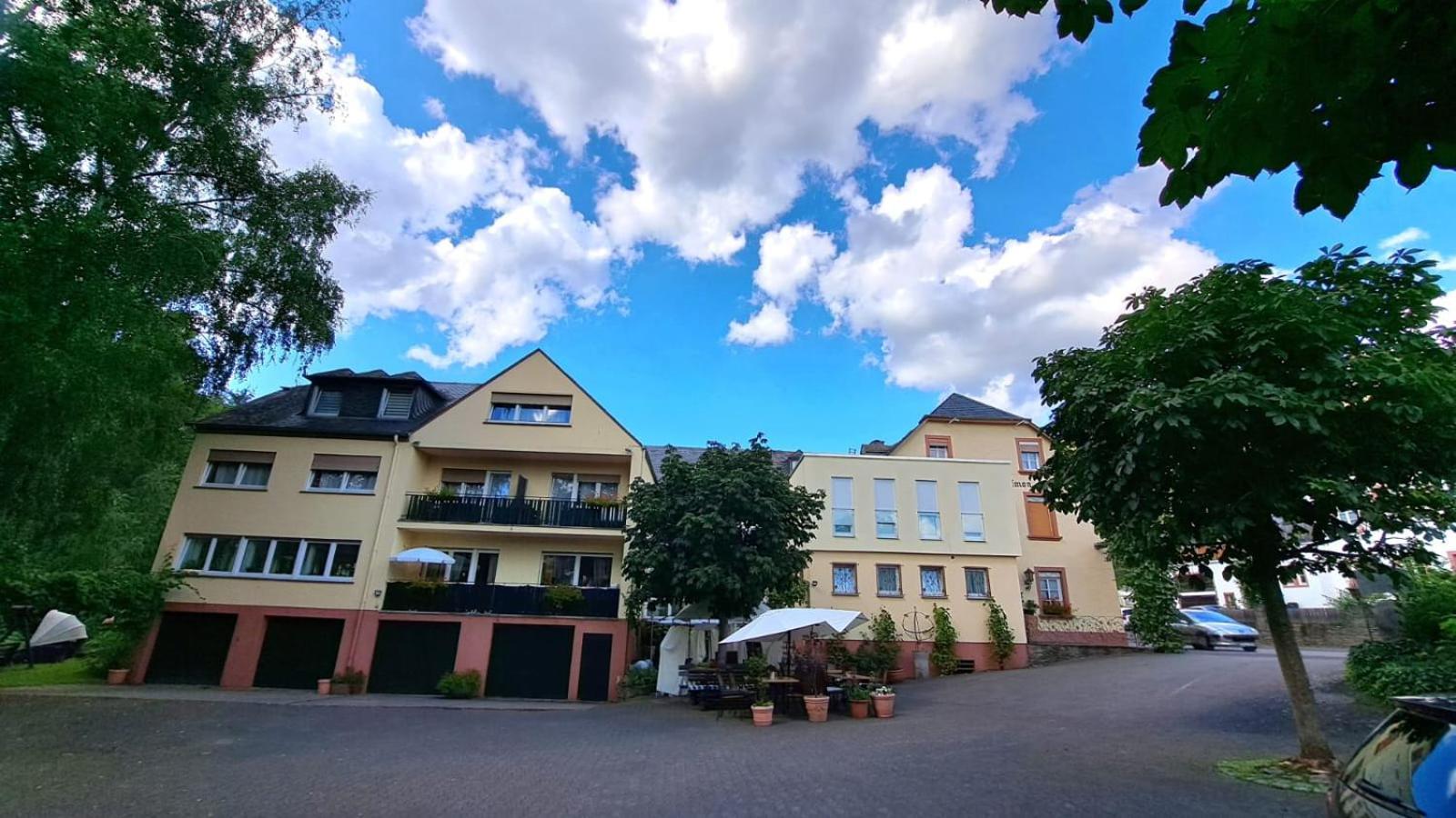 Hotel Landgasthof Simon Waldrach Exterior photo